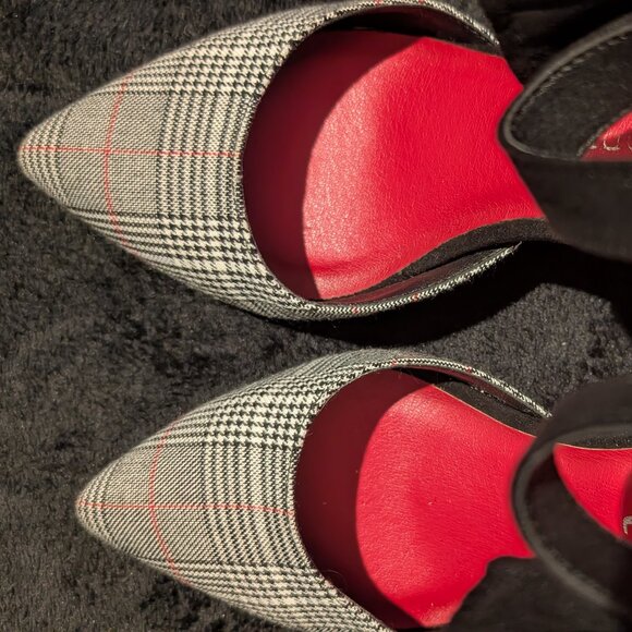 Chinese Laundry Women's Outgoing Pump in Black Plaid 6M - Picture 7 of 8